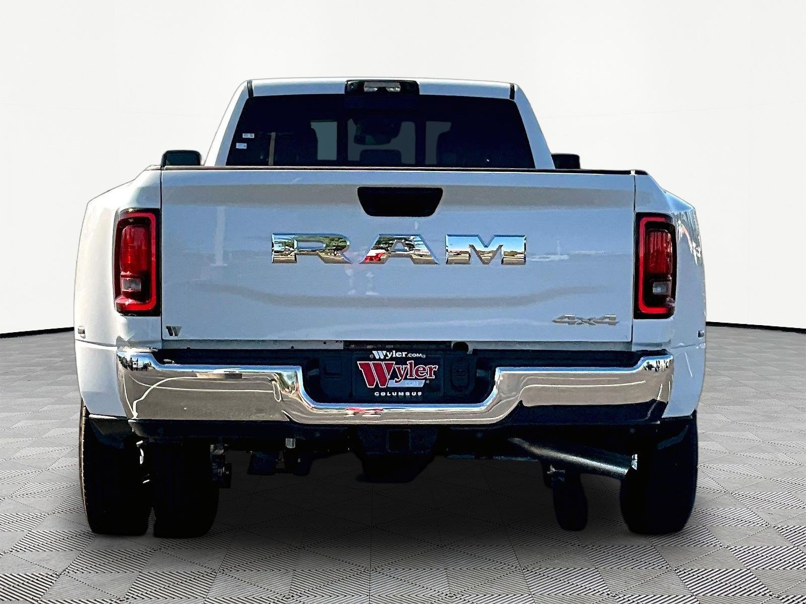 New 2027 RAM 3500 Tradesman AWD/4WD image 4