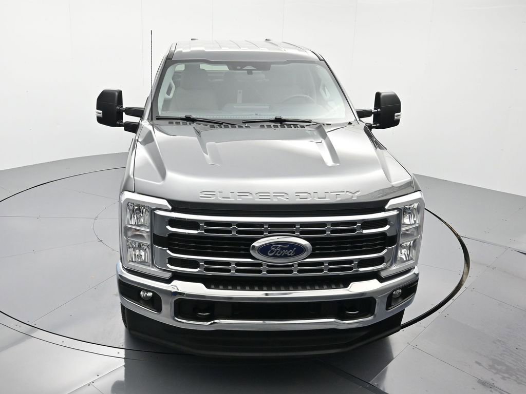 Used 2025 Ford F250 XLT image 30