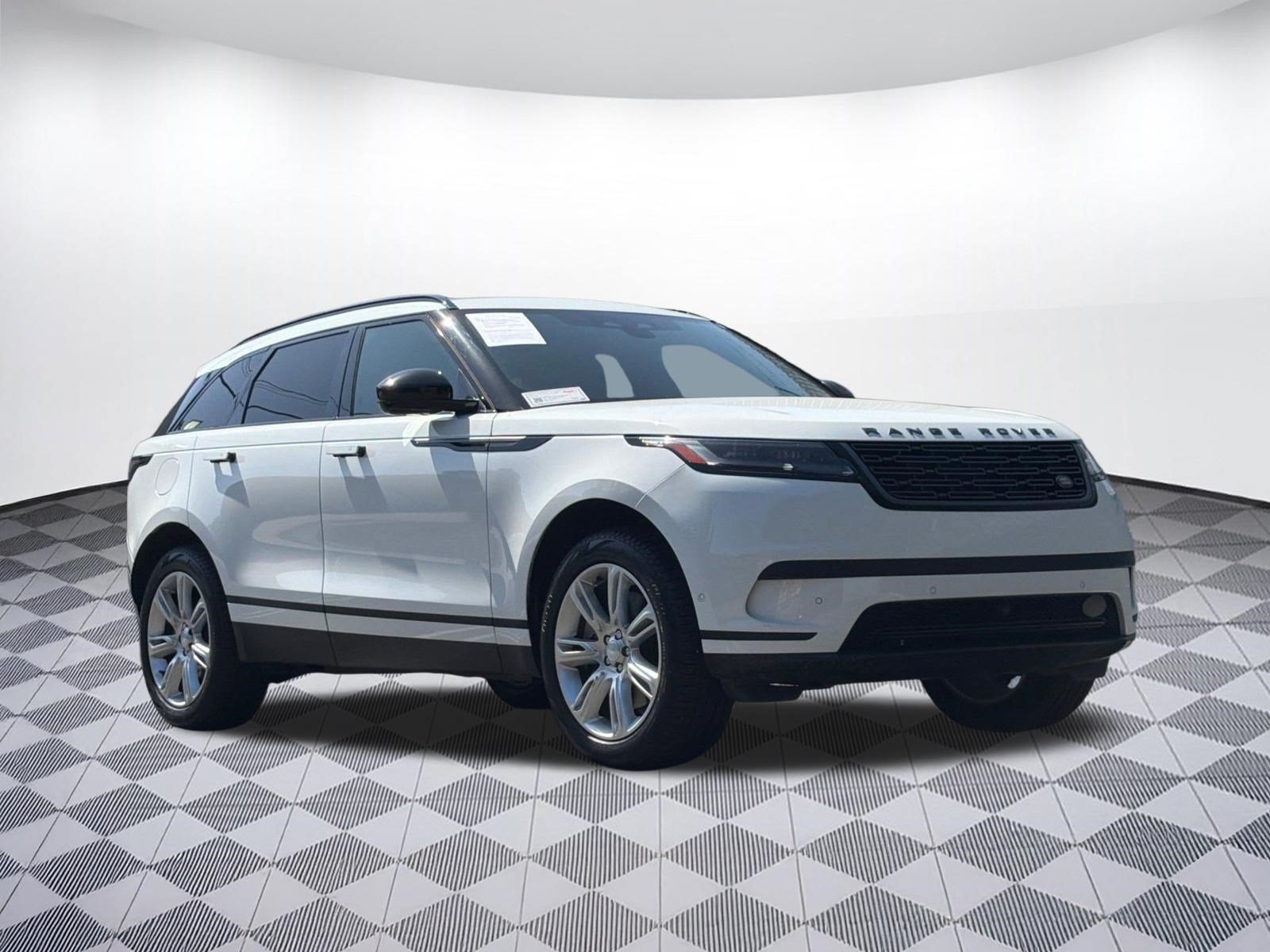 Used 2026 Land Rover Range Rover Velar S AWD/4WD image 7