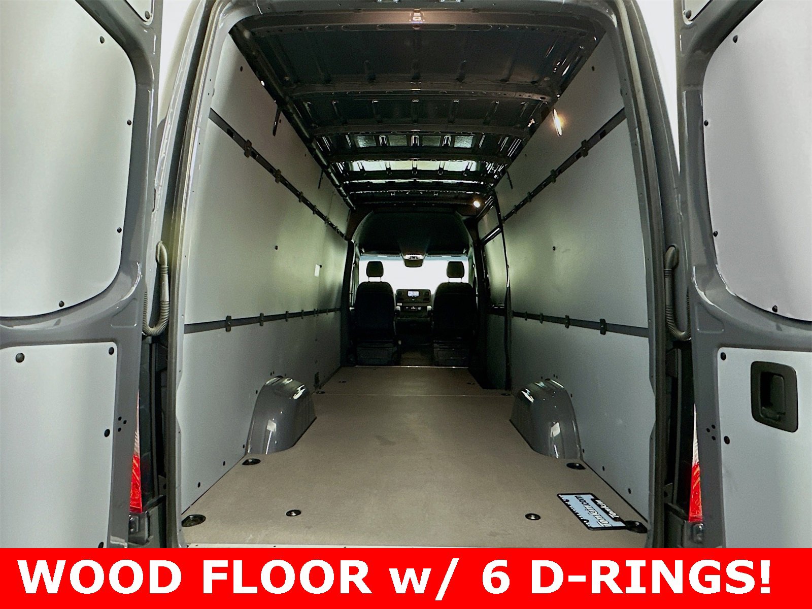 Used 2024 Mercedes-Benz Sprinter 2500 image 21