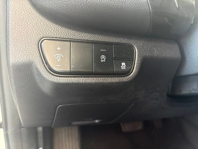 Used 2025 Kia Seltos S FWD image 28
