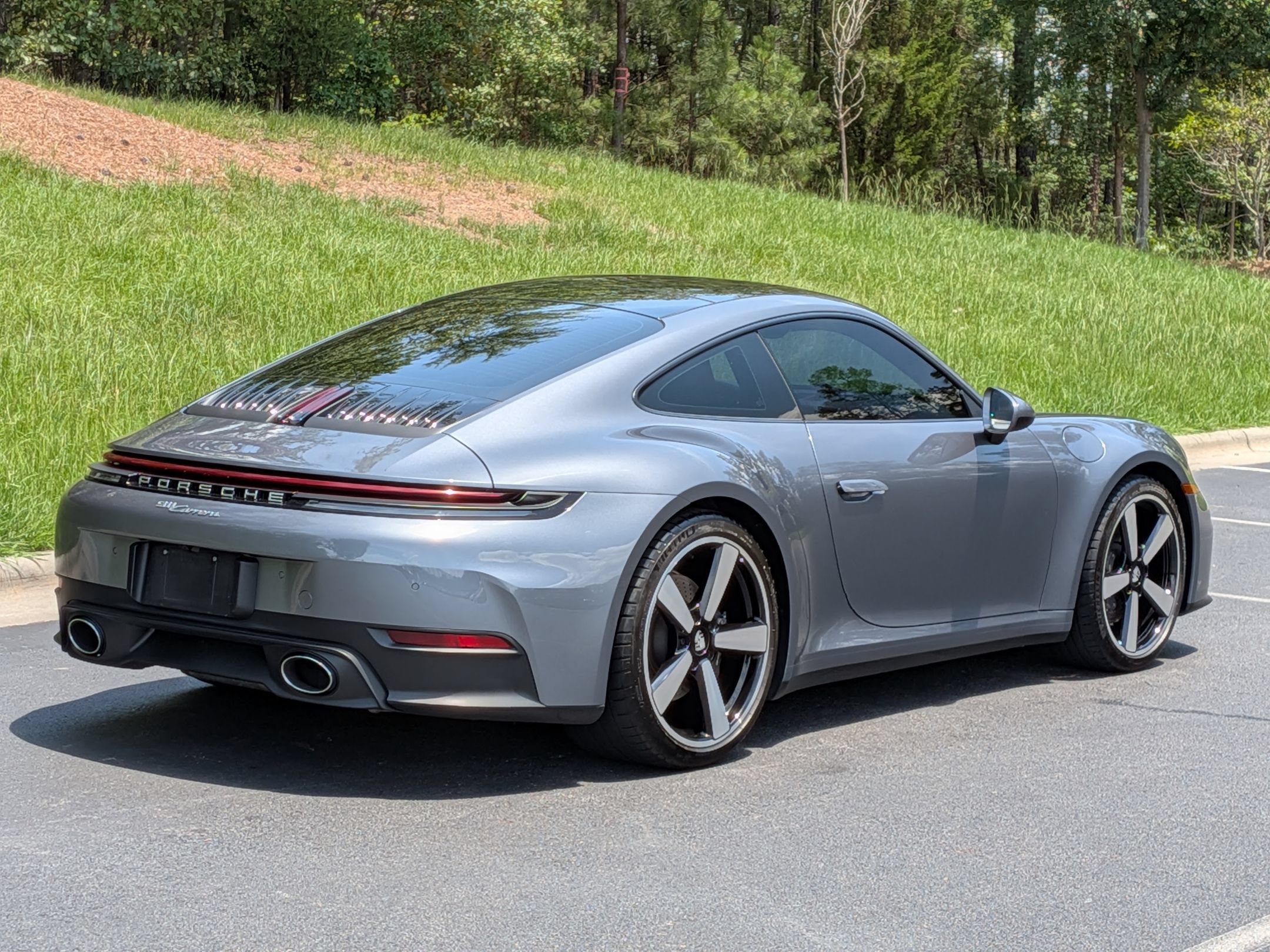Certified 2026 Porsche 911 Carrera RWD image 31
