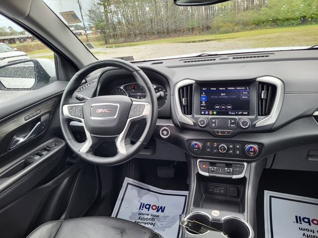 Used 2024 GMC Terrain SLT image 16