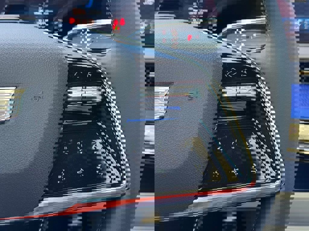 New 2026 Cadillac Optiq Sport 1 image 27