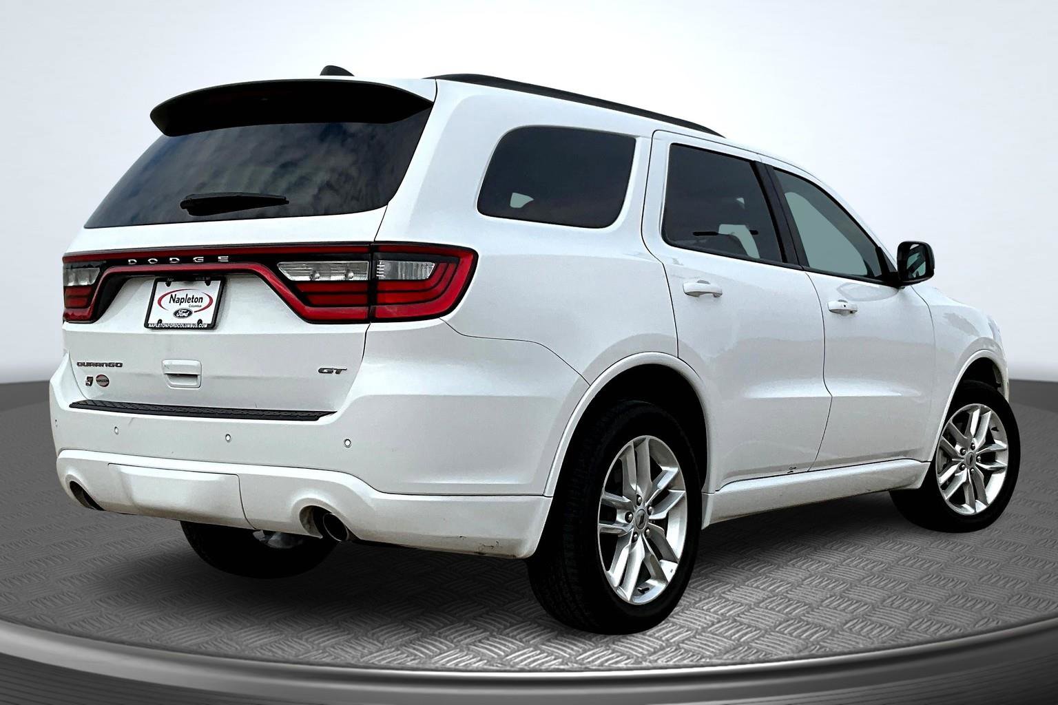 Used 2024 Dodge Durango GT image 2