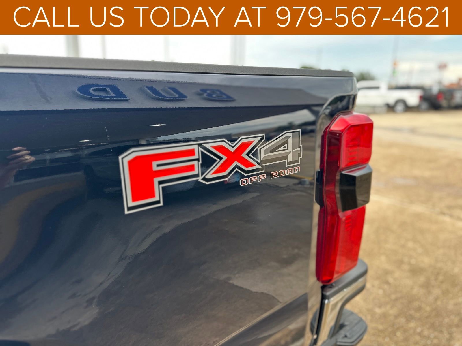 New 2025 Ford F250 Lariat w/ FX4 Off-Road Package image 32
