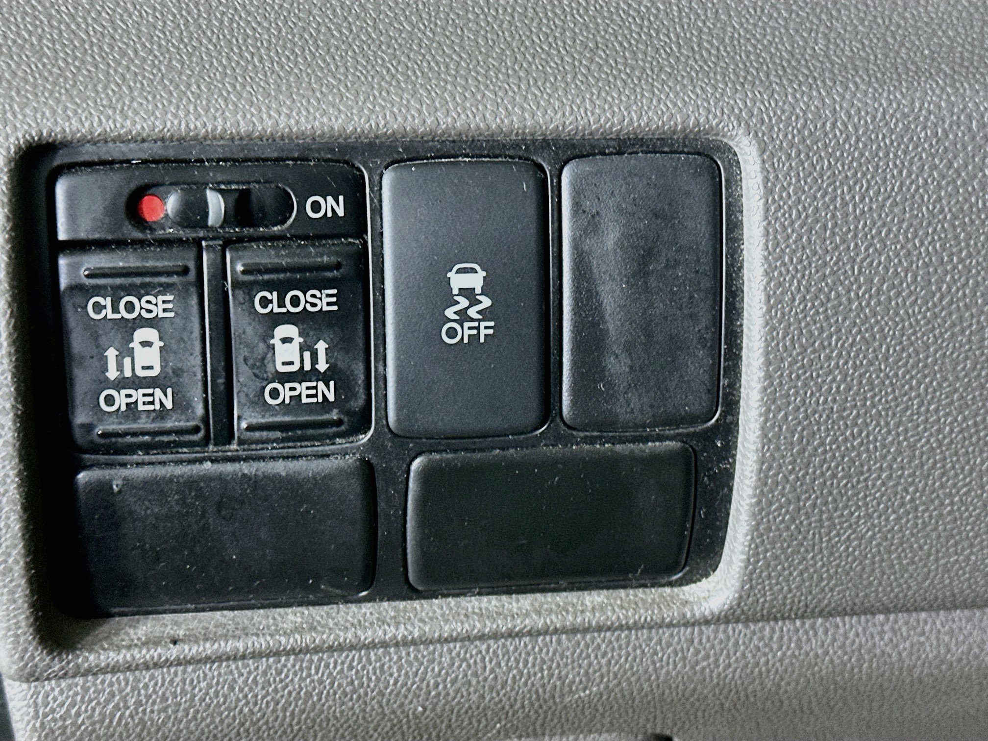 Used 2016 Honda Odyssey SE image 17
