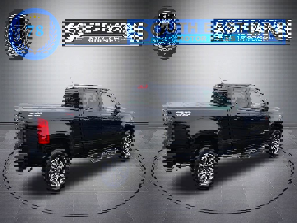 Used 2021 Chevrolet Colorado W/T w/ Custom Special Edition image 7