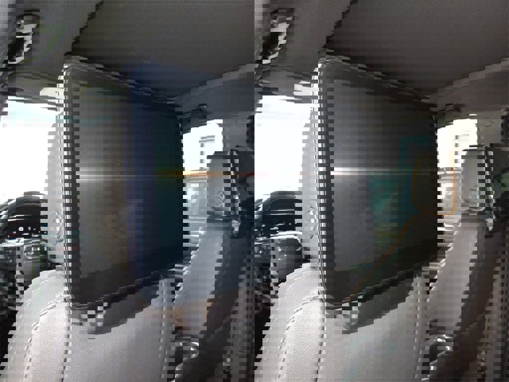 Certified 2023 GMC Yukon XL AT4 image 18