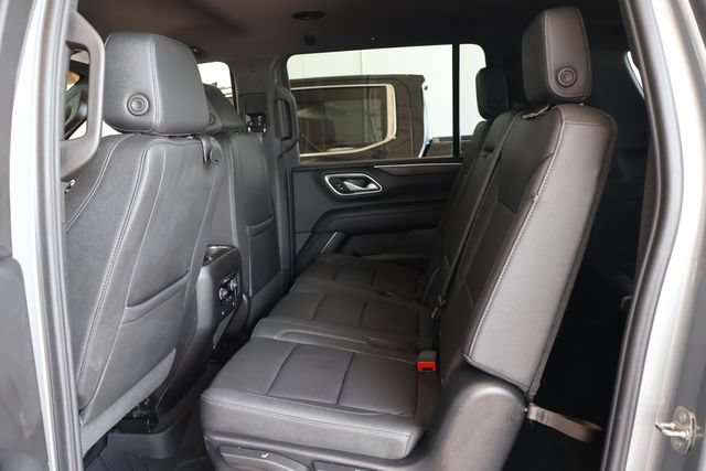 Used 2024 Chevrolet Suburban Z71 AWD/4WD image 18