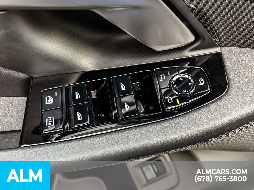 Used 2026 BMW M5 w/ Executive Package image 35