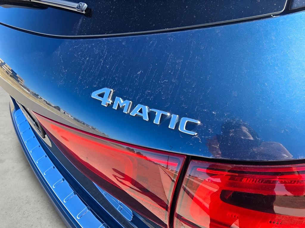 Used 2022 Mercedes-Benz GLA 250 4MATIC w/ Premium Package Lite image 11