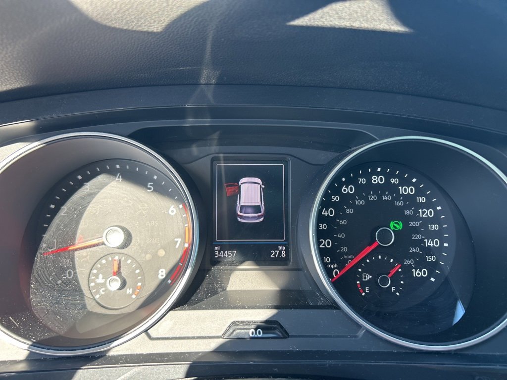 Used 2021 Volkswagen Tiguan SE w/ Panoramic Sunroof Package image 6