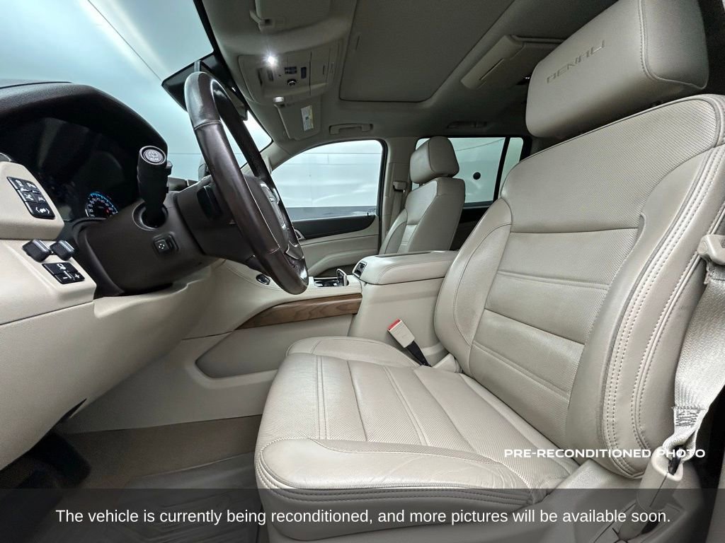 Used 2020 GMC Yukon XL Denali w/ Open Road Package image 11