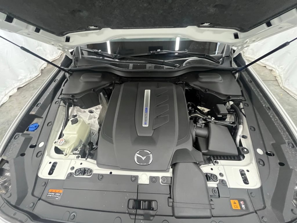 New 2025 MAZDA CX-70 Plug-In Hybrid w/ Premium Plus AWD/4WD image 29
