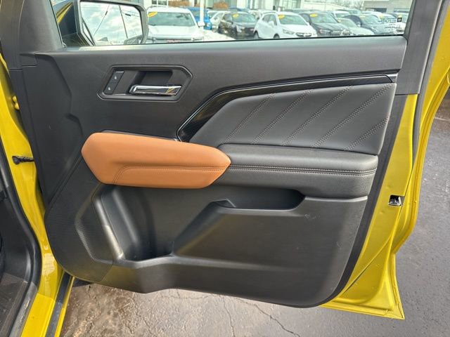 Used 2023 GMC Canyon AT4 w/ AT4 Premium Package image 27