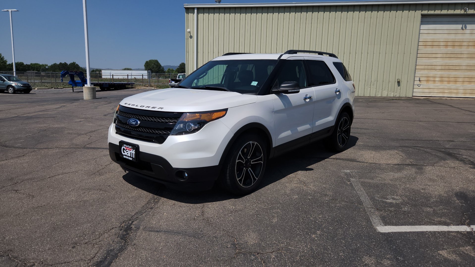 Used 2014 Ford Explorer Sport w/ Equipment Group 401A AWD/4WD image 2
