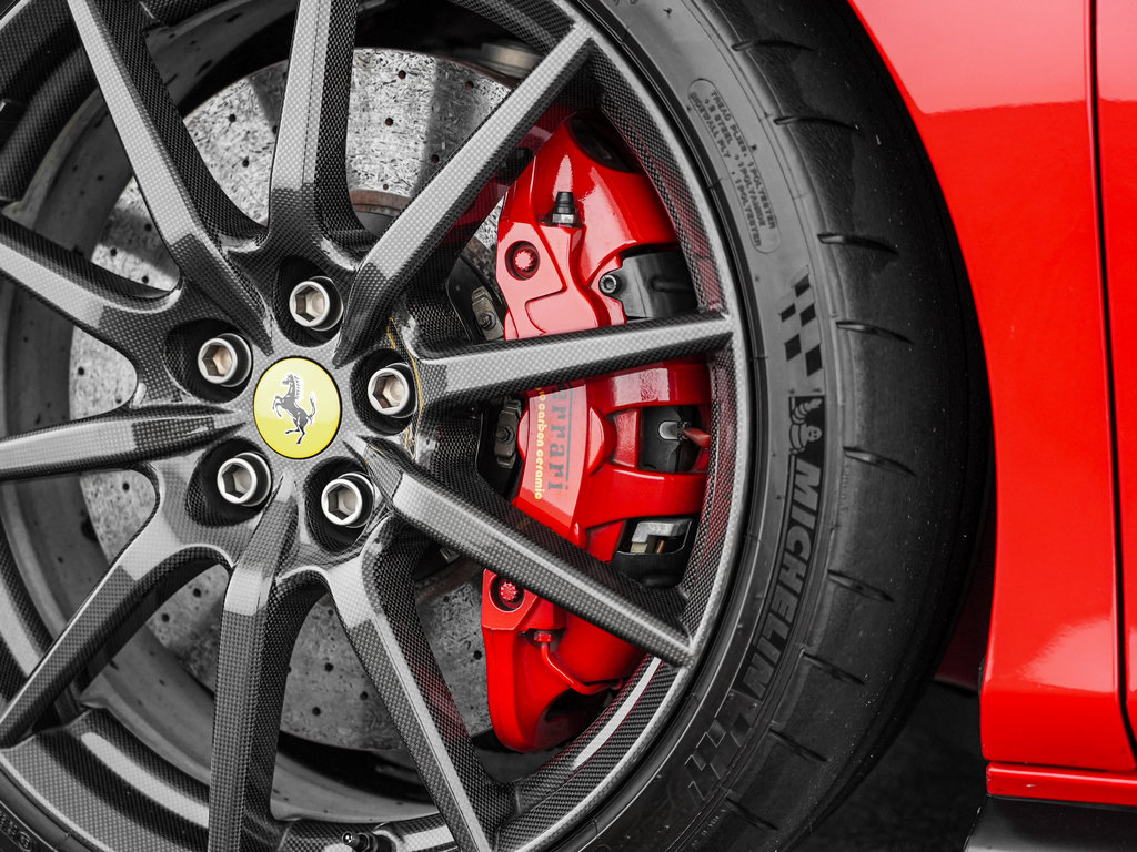 Used 2019 Ferrari 488 Pista Coupe RWD image 45