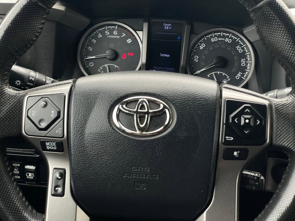 Used 2017 Toyota Tacoma Limited w/ Tow Package image 12