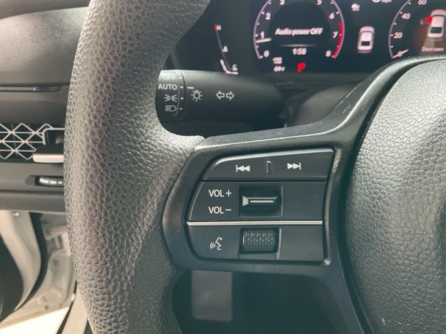 Used 2023 Honda Accord EX image 10