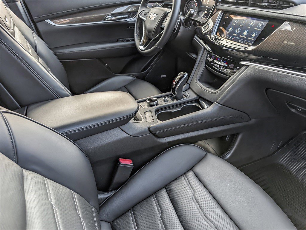 Certified 2024 Cadillac XT6 Sport w/ Platinum Package image 19