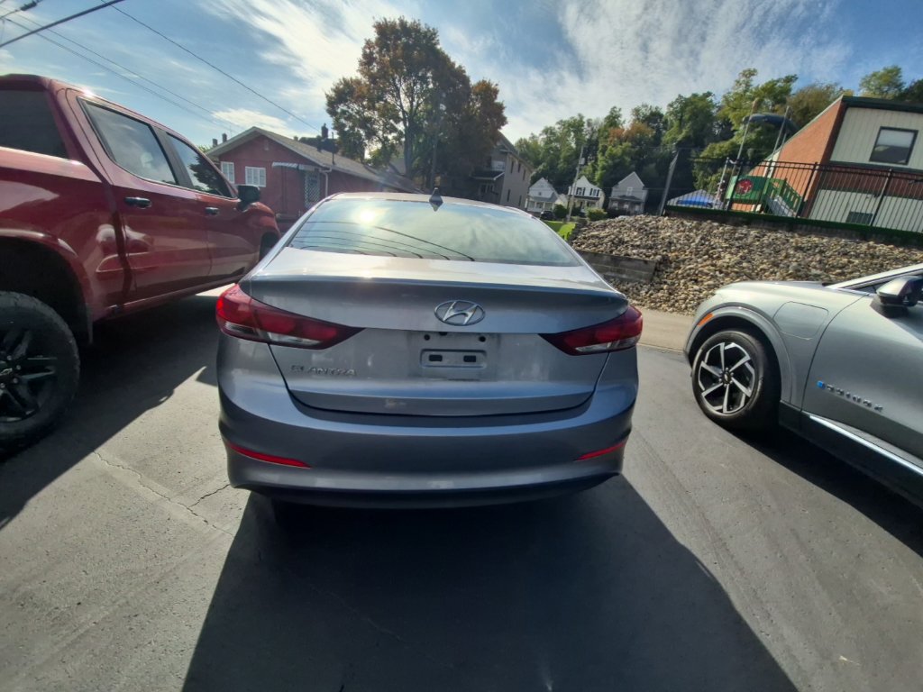 Used 2017 Hyundai Elantra Value Edition w/ Cargo Package FWD image 6