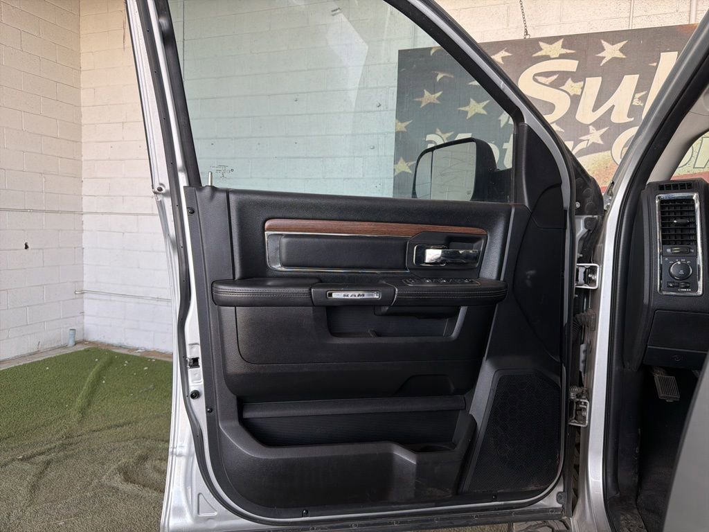 Used 2015 RAM 2500 Laramie w/ Convenience Group image 16