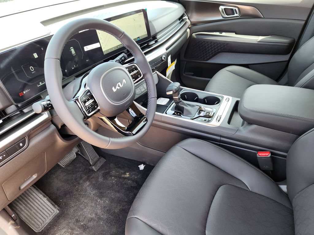 New 2026 Kia Carnival SX w/ SX Dark Edition Package FWD image 7