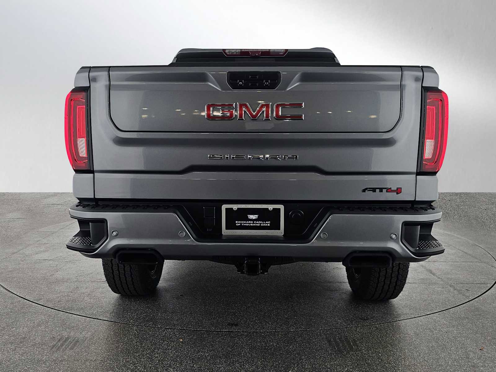 Used 2022 GMC Sierra 1500 AT4 w/ AT4 Premium Package image 4