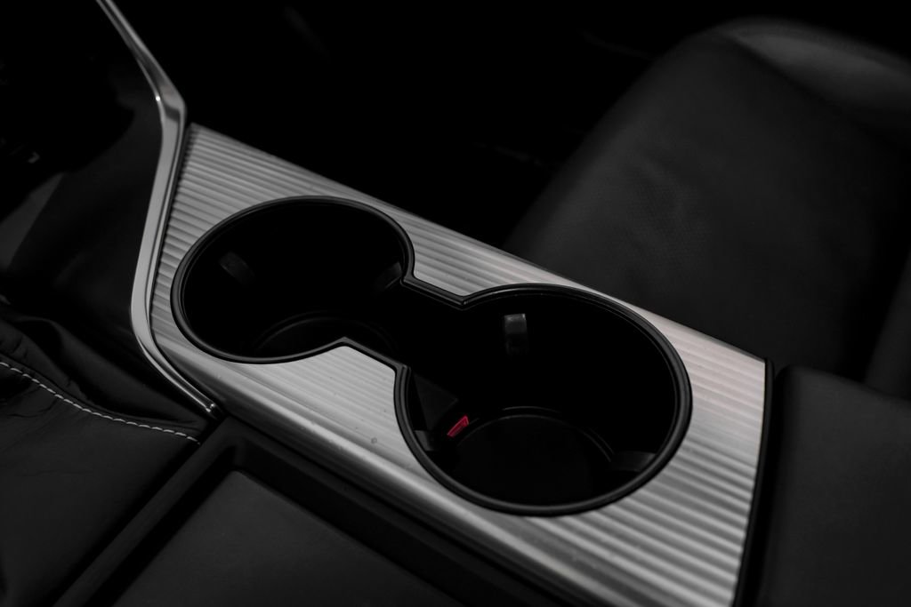 Used 2023 Lexus LX 600 F Sport image 23