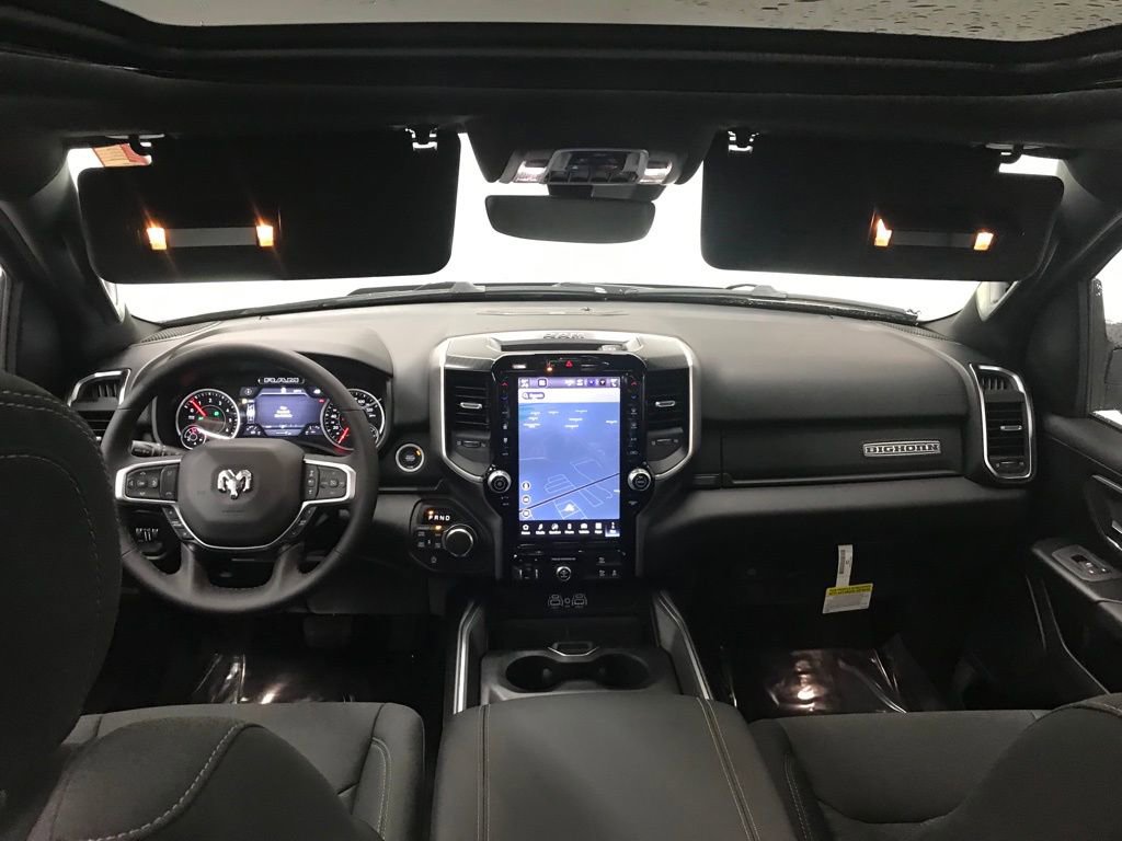 New 2026 RAM 1500 4x4 Crew Cab image 39