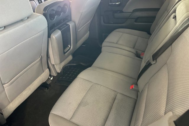Used 2018 Chevrolet Silverado 1500 Custom w/ Custom Value Package RWD image 14