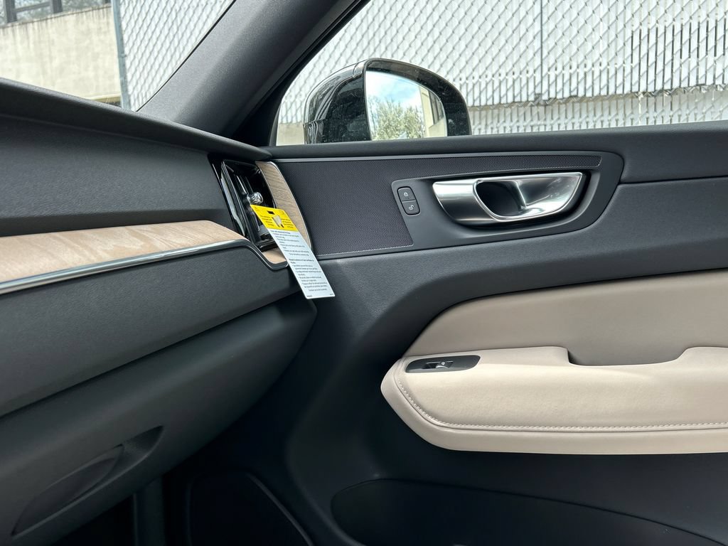 New 2026 Volvo XC60 B5 Plus w/ Climate Package AWD/4WD image 19