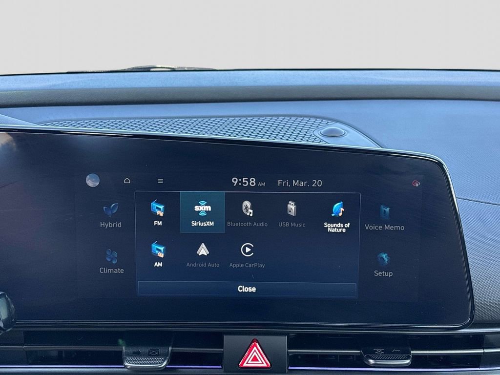 Used 2024 Hyundai Elantra Limited image 26