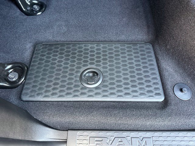 New 2026 RAM 3500 Laramie AWD/4WD image 37