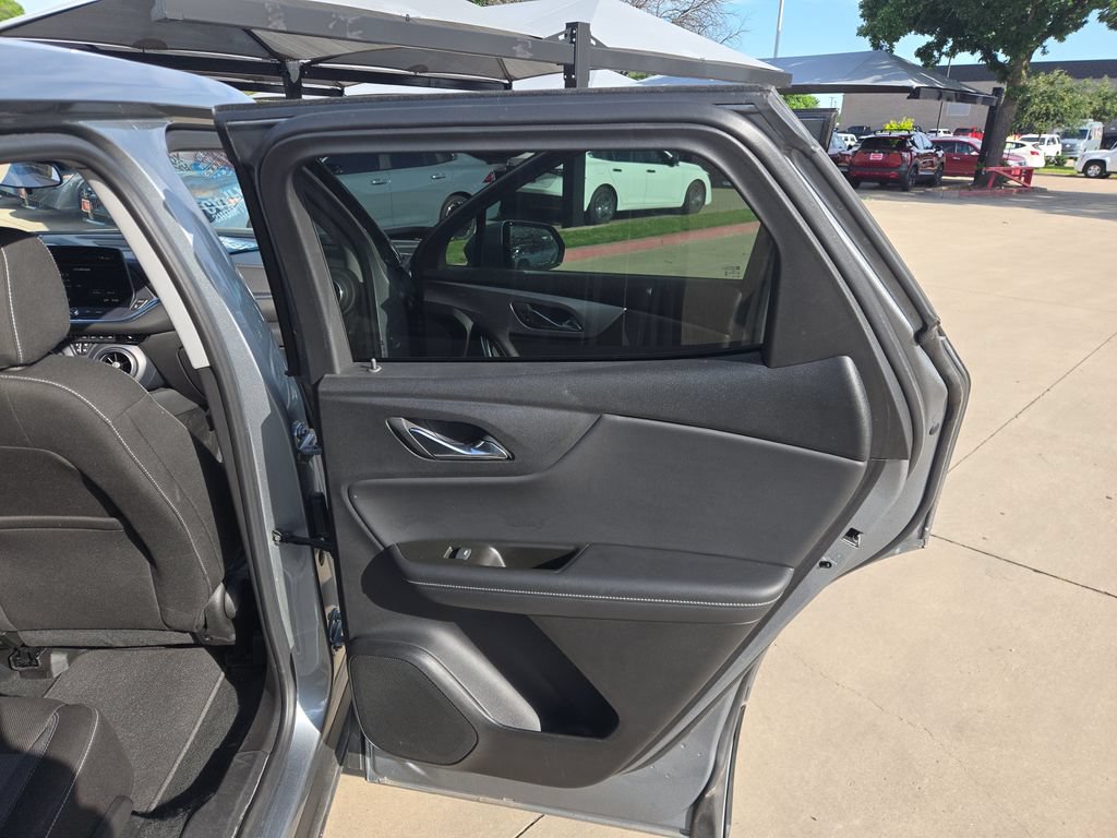 Used 2025 Chevrolet Blazer LT AWD/4WD image 20