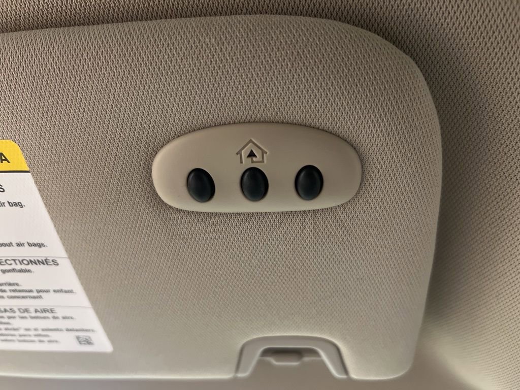 Used 2017 Lincoln MKX Reserve image 22