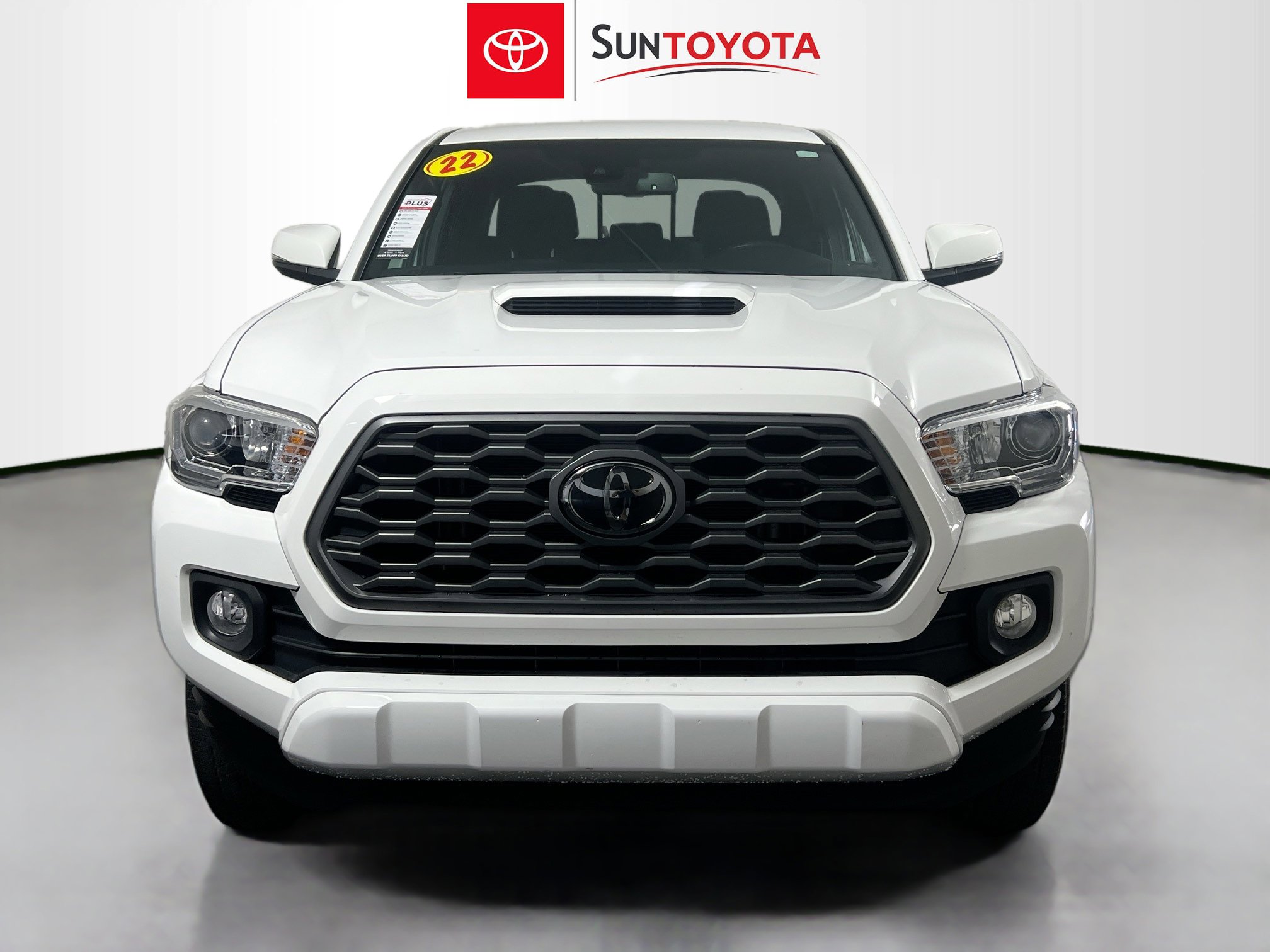 Used 2022 Toyota Tacoma TRD Sport w/ Technology Package image 10