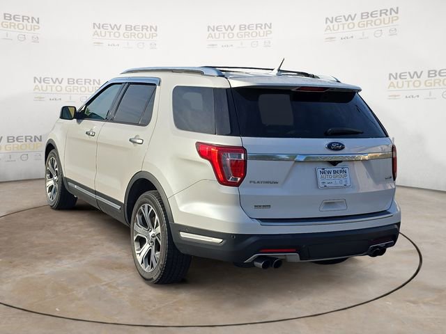 Used 2018 Ford Explorer Platinum image 3