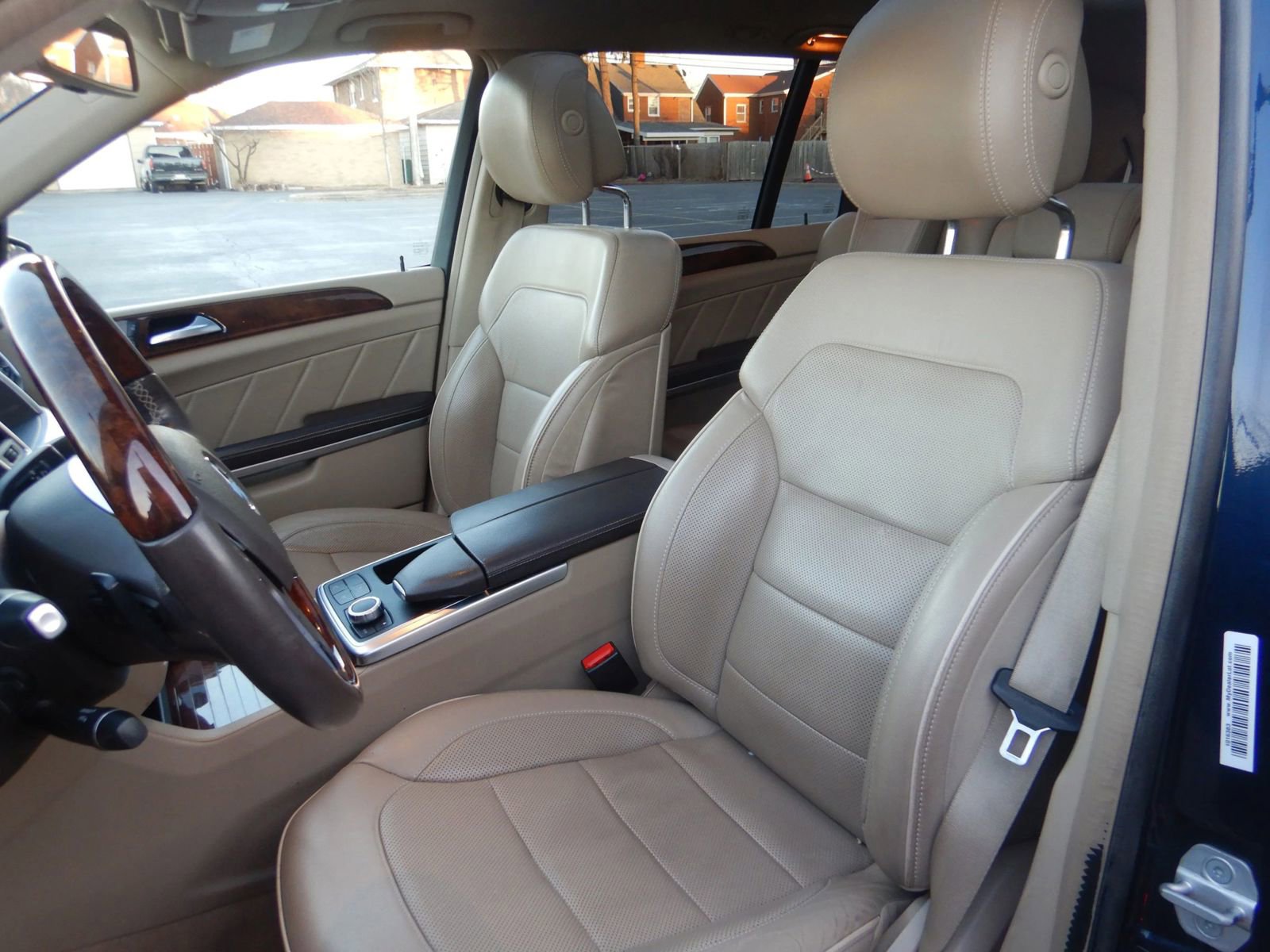 Used 2013 Mercedes-Benz GL 550 4MATIC image 14