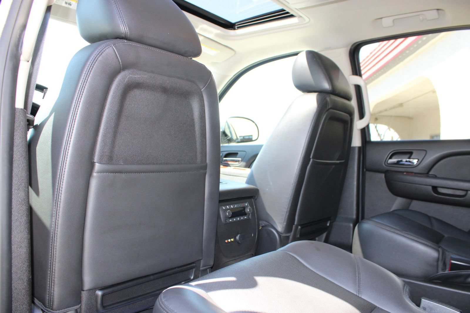 Used 2013 Chevrolet Tahoe LTZ AWD/4WD image 13