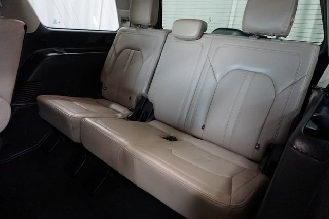 Used 2024 Ford Expedition Limited AWD/4WD image 14