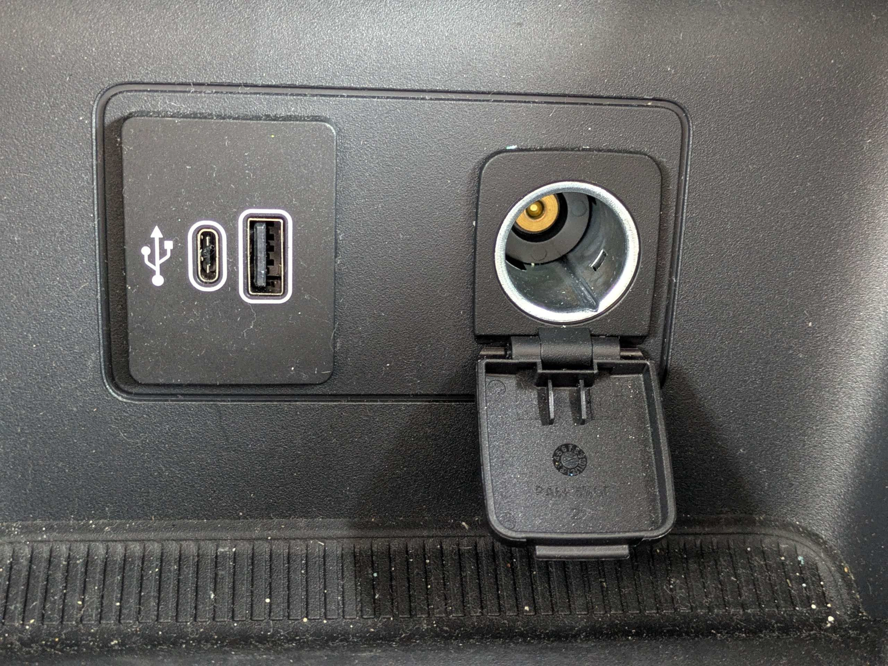 Used 2026 Ford Explorer Active RWD image 30