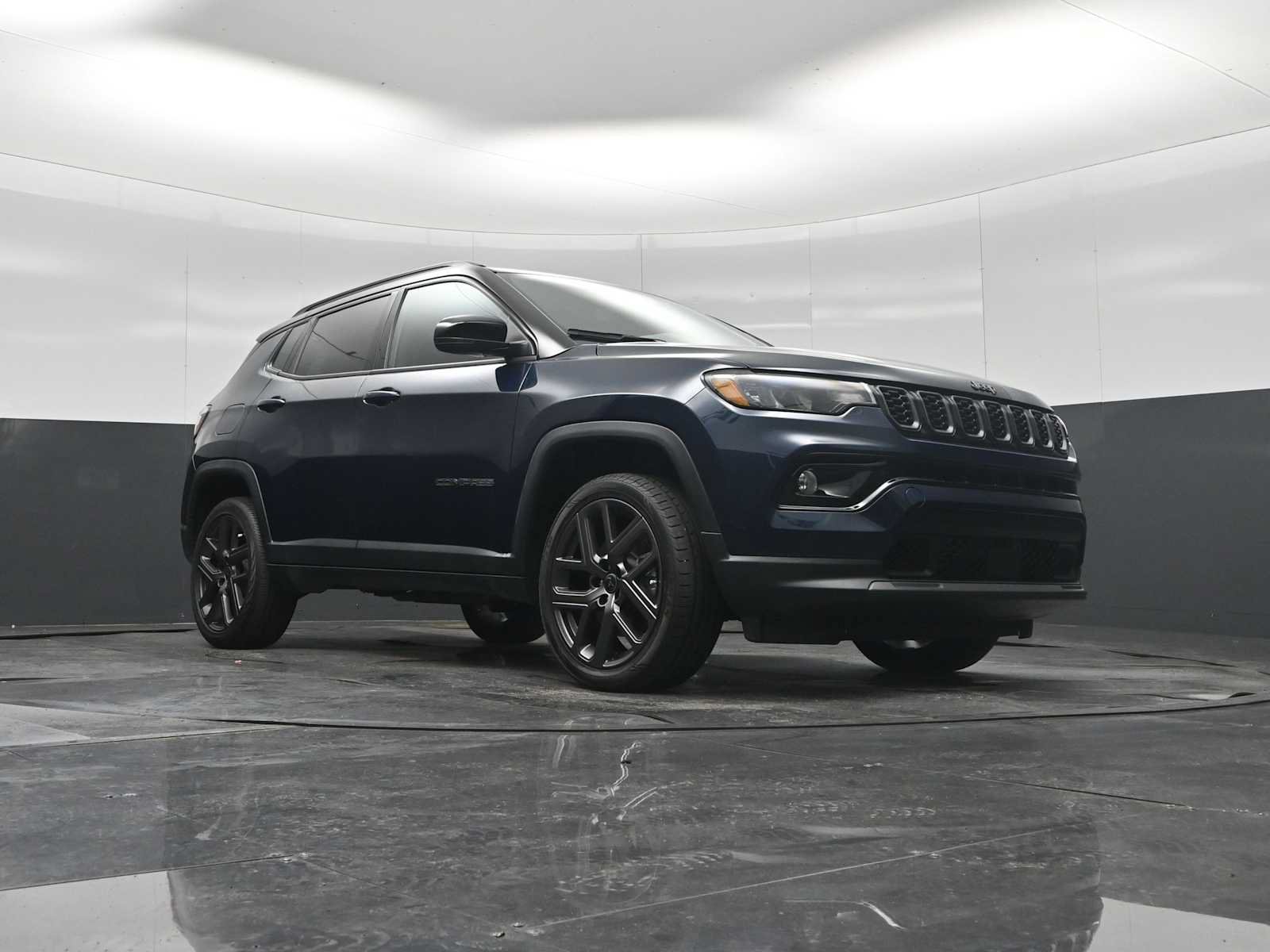 Used 2026 Jeep Compass Limited AWD/4WD image 28