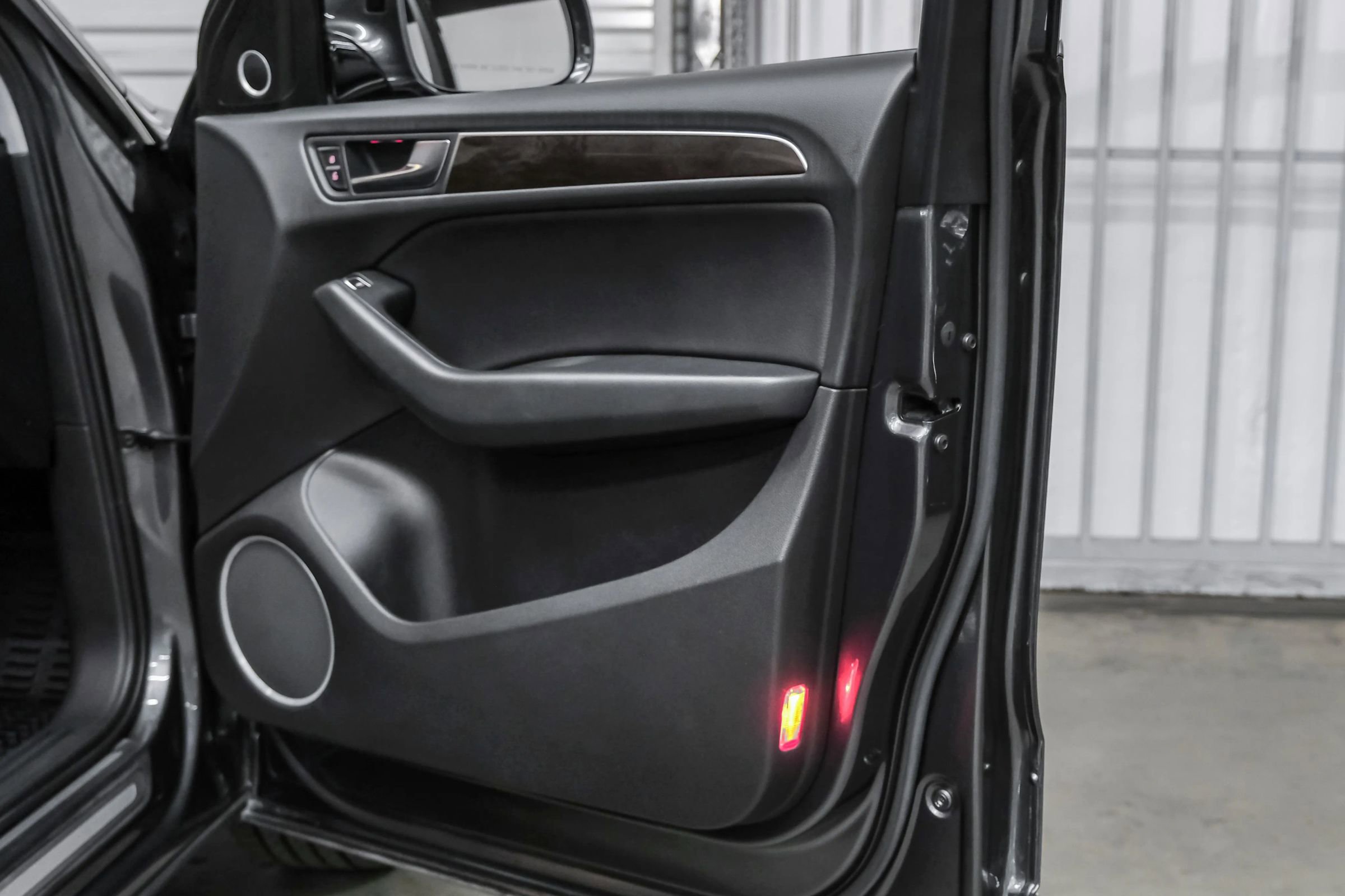 Used 2016 Audi Q5 2.0T Premium Plus w/ Technology Package image 40