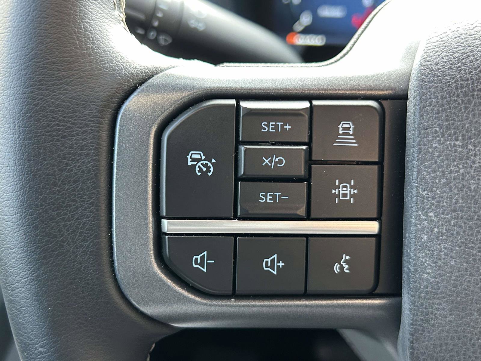 Used 2024 Ford F150 XLT w/ Equipment Group 302A MID image 17