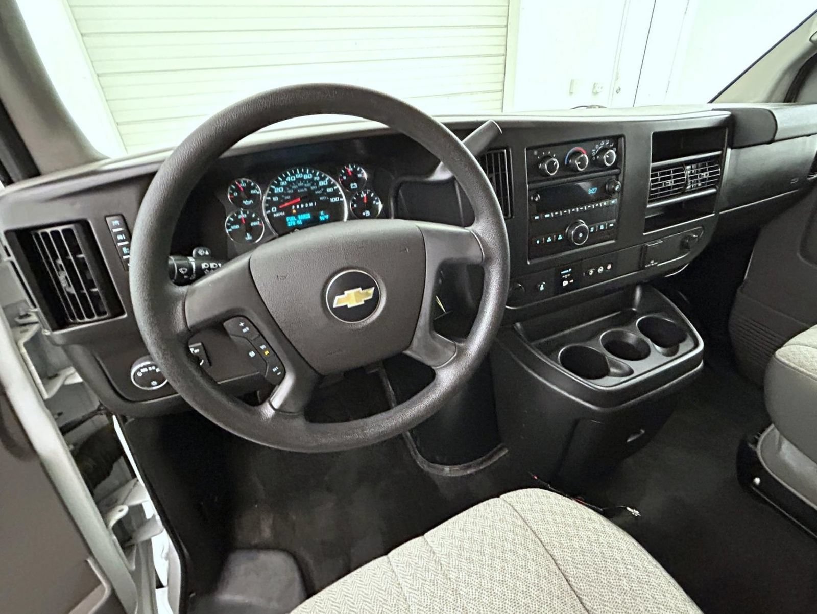 Used 2015 Chevrolet Express 3500 LT w/ LT Preferred Equipment Group RWD image 13