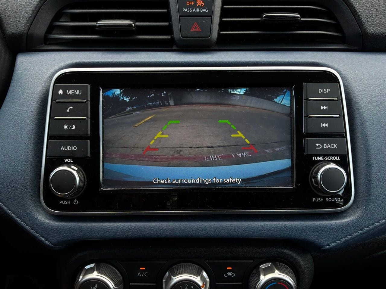 Used 2025 Nissan Versa SV FWD image 27