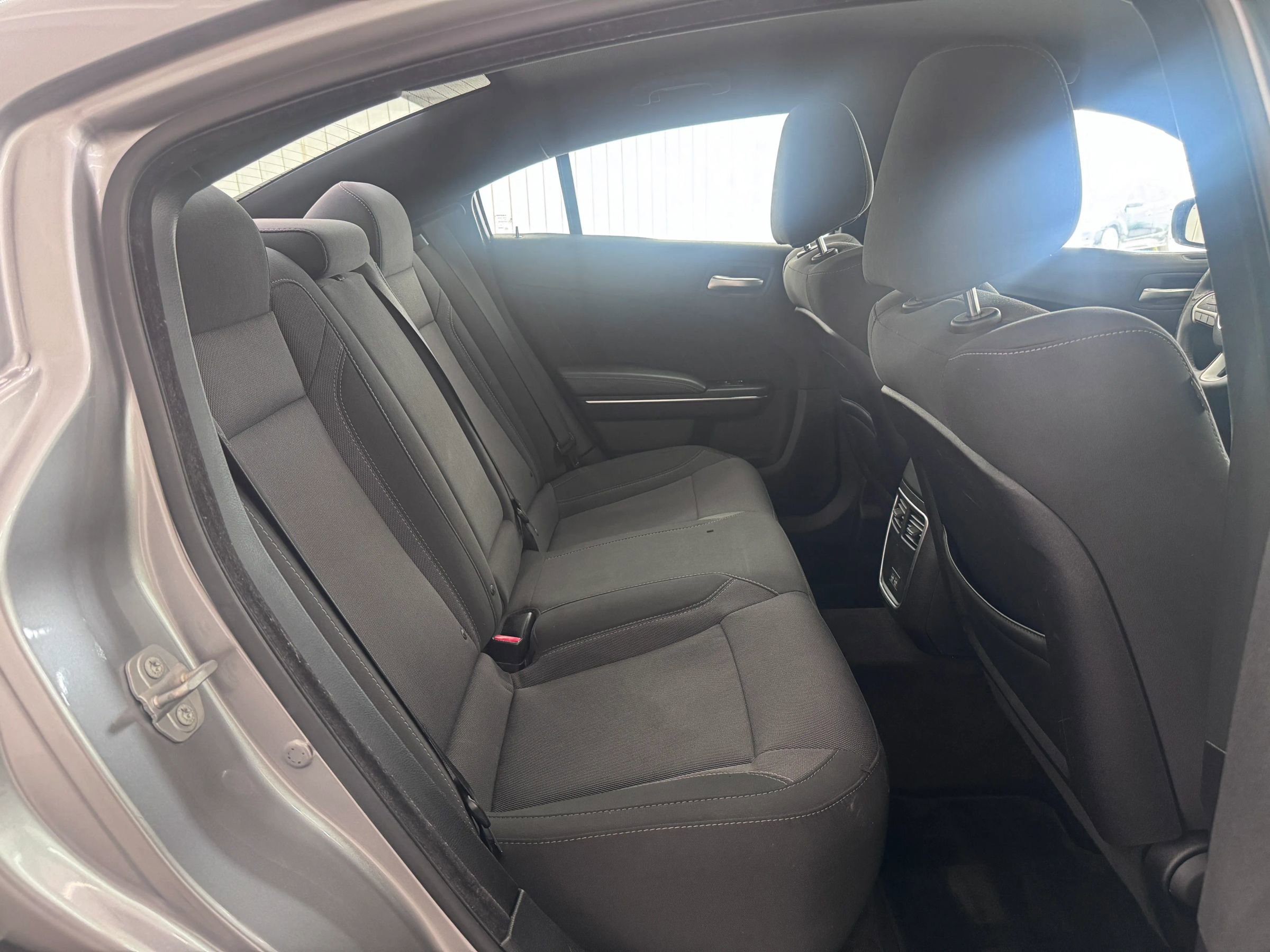 Used 2016 Dodge Charger SXT image 11