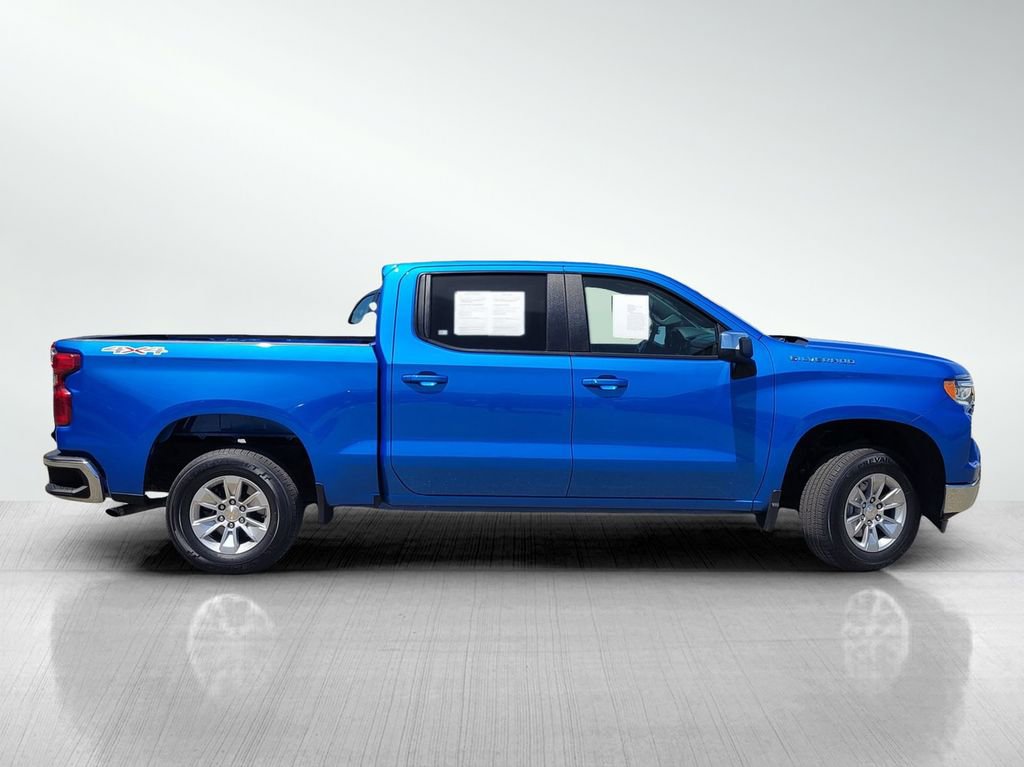 Used 2025 Chevrolet Silverado 1500 LT AWD/4WD image 3